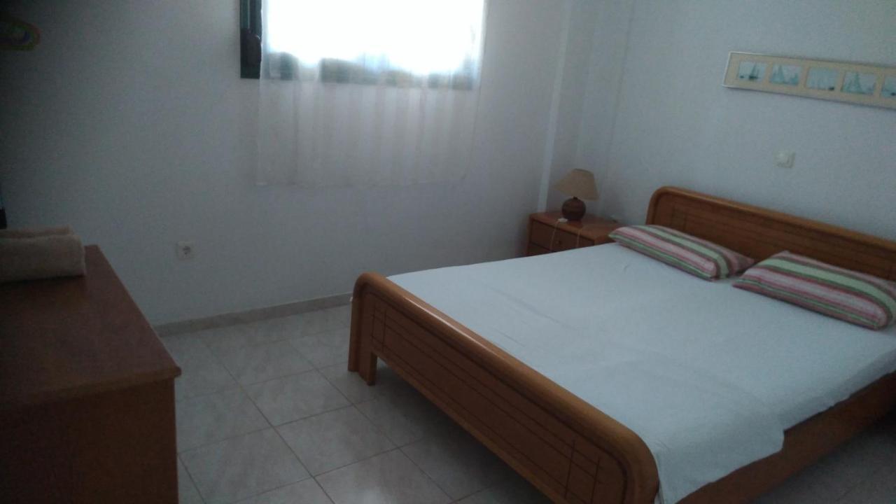 Garden Maisonnette 2-Bedrooms Sleeps 6 Adults 200M From Sandy Beach Asproválta Ngoại thất bức ảnh