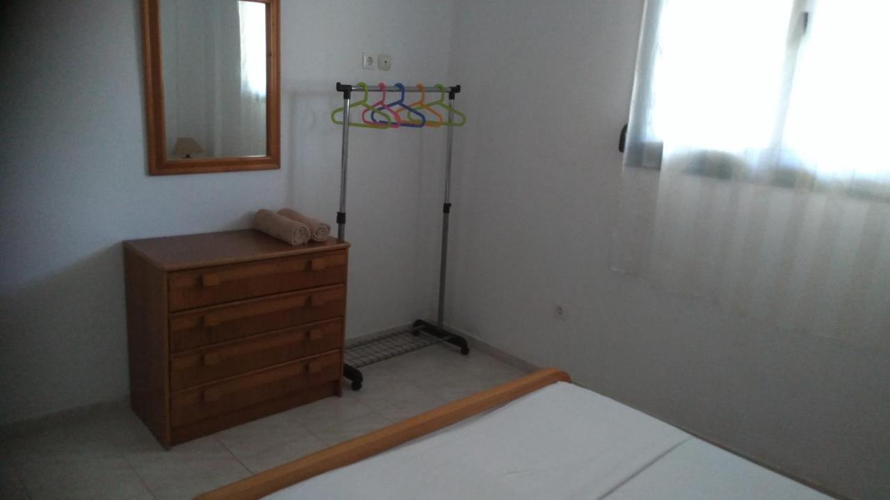 Garden Maisonnette 2-Bedrooms Sleeps 6 Adults 200M From Sandy Beach Asproválta Ngoại thất bức ảnh