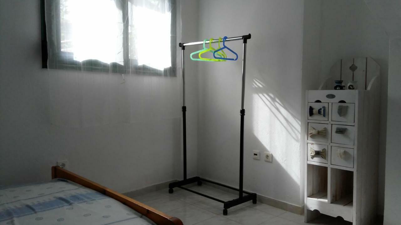 Garden Maisonnette 2-Bedrooms Sleeps 6 Adults 200M From Sandy Beach Asproválta Ngoại thất bức ảnh