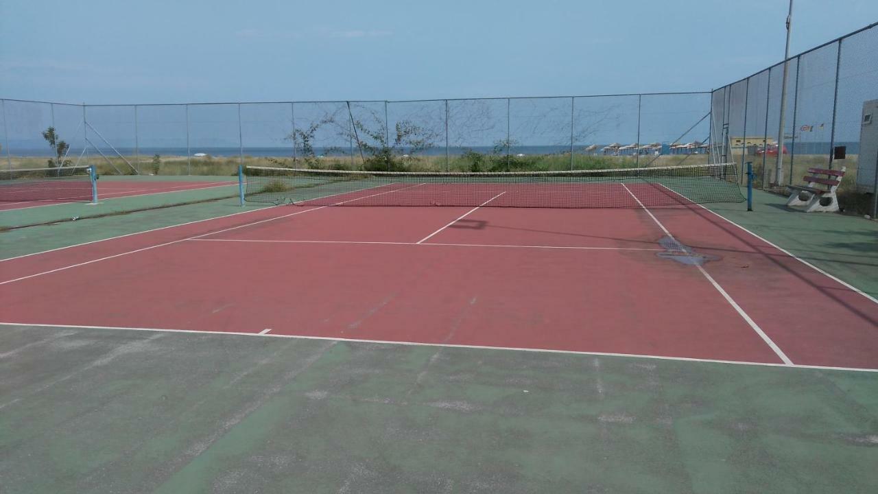 Garden Maisonnette 2-Bedrooms Sleeps 6 Adults 200M From Sandy Beach Asproválta Ngoại thất bức ảnh