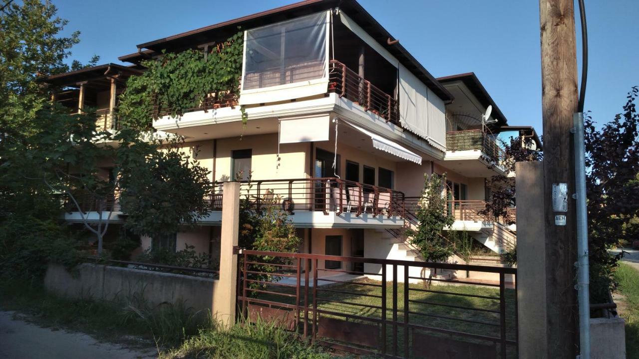 Garden Maisonnette 2-Bedrooms Sleeps 6 Adults 200M From Sandy Beach Asproválta Ngoại thất bức ảnh